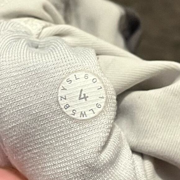 Lululemon Wunder Under High Rise Leggings - Picture 6 of 6